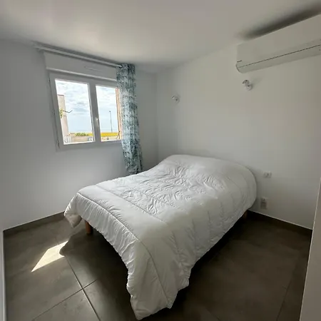 Maison Toute Equipee Vue Villa Fleury (Aude)